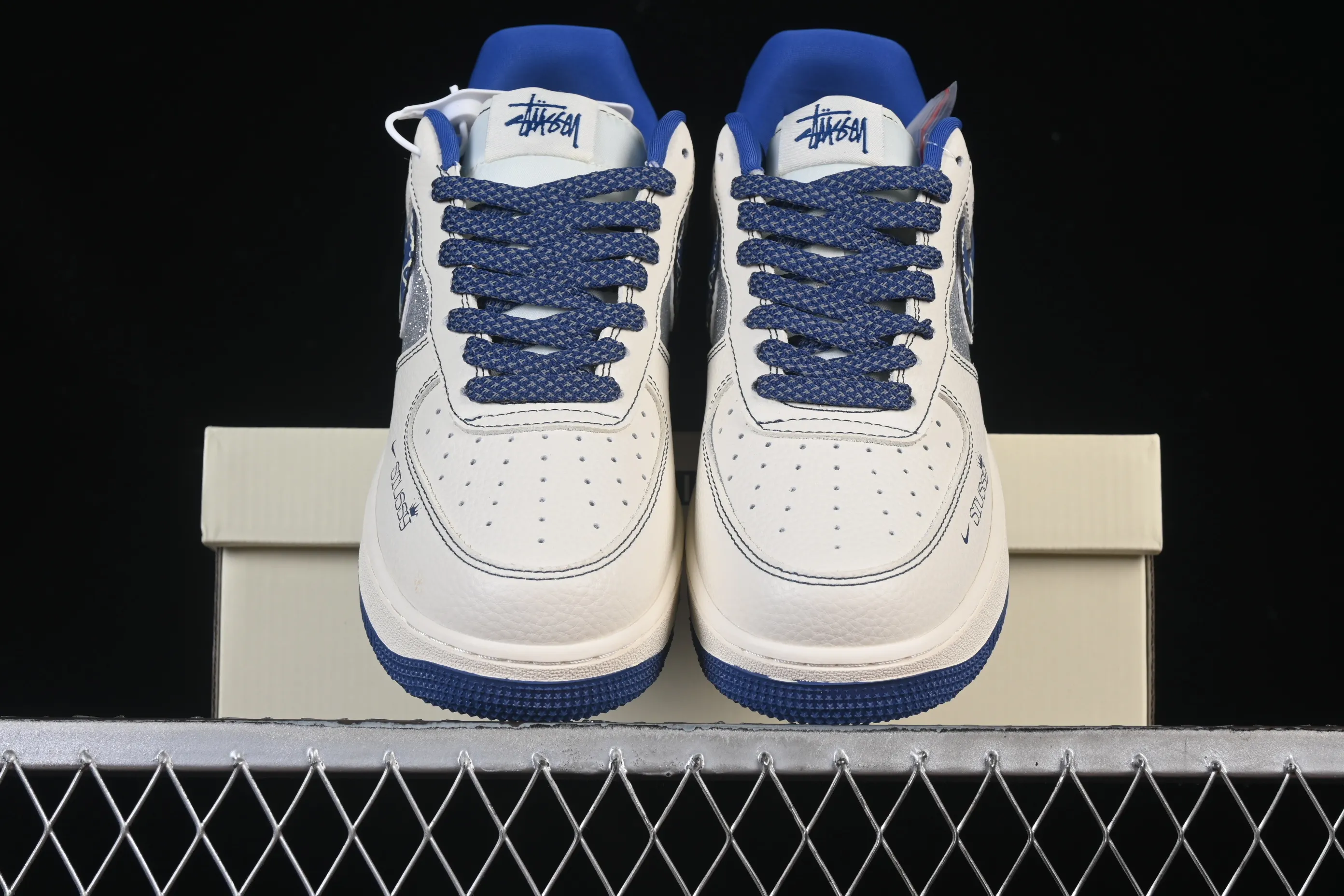 All categories Nk Air Force 1 Air Force series Nk Air Force 1 Low Air Force low-top Nike Air Force 1'07 Low Stussy co-branded double hooks and stars Air Force 1 low-top casual sneakers DD1982-306